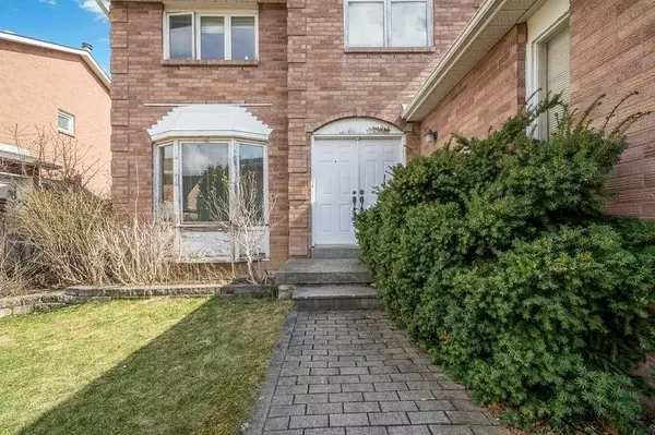 Brampton, ON L6Z 4L4,8 Strangway CT