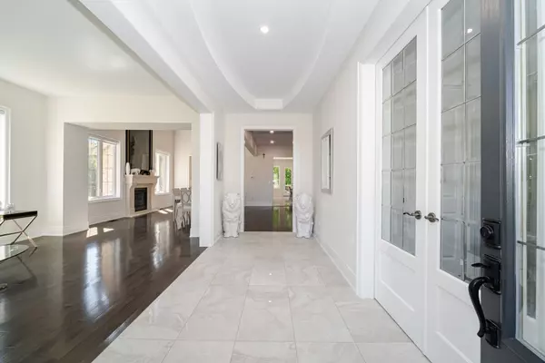 Brampton, ON L6P 4H2,18 Erintown CRES