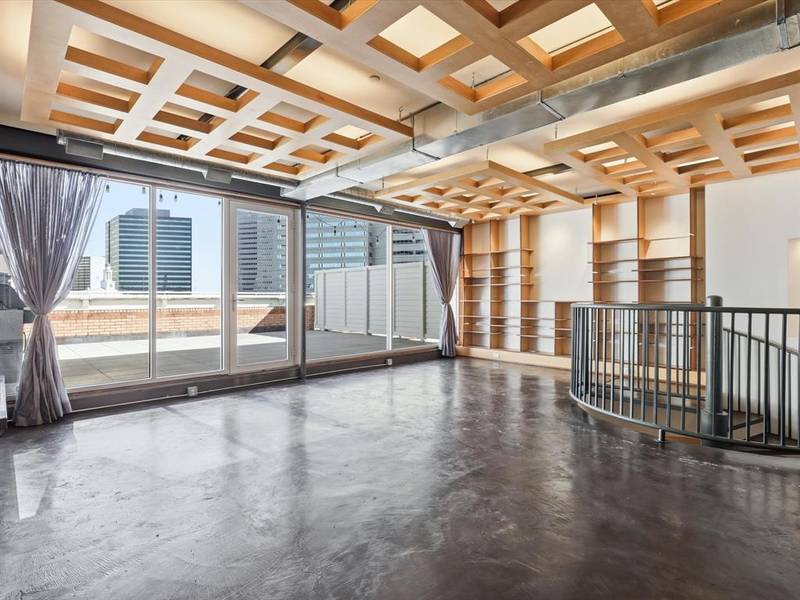 511 N Akard Street #1505, Dallas, TX 75201