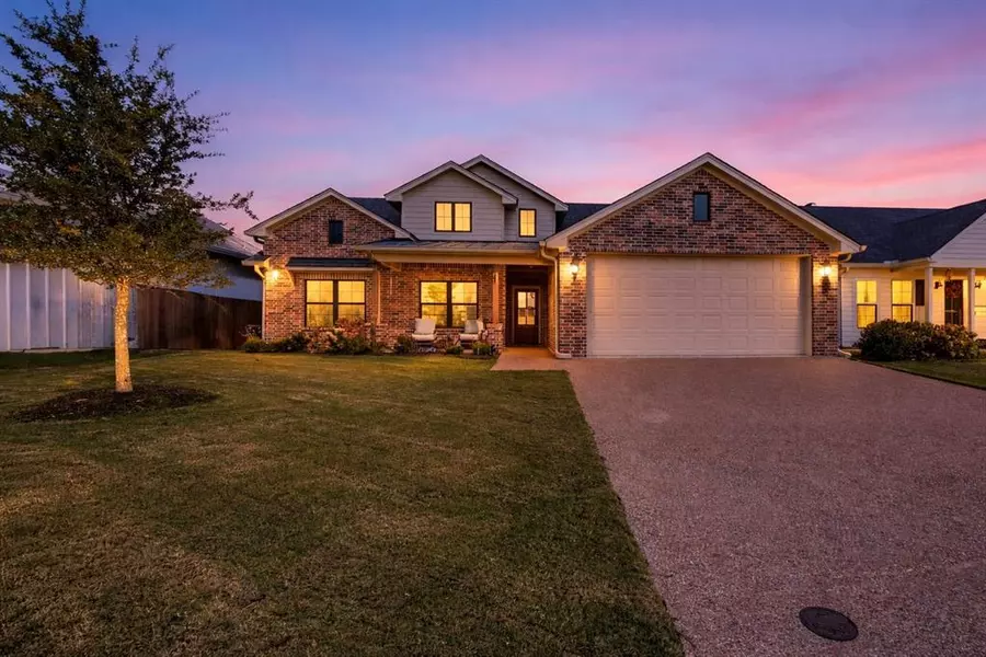 10317 Fallen Leaf Drive, Waco, TX 76712
