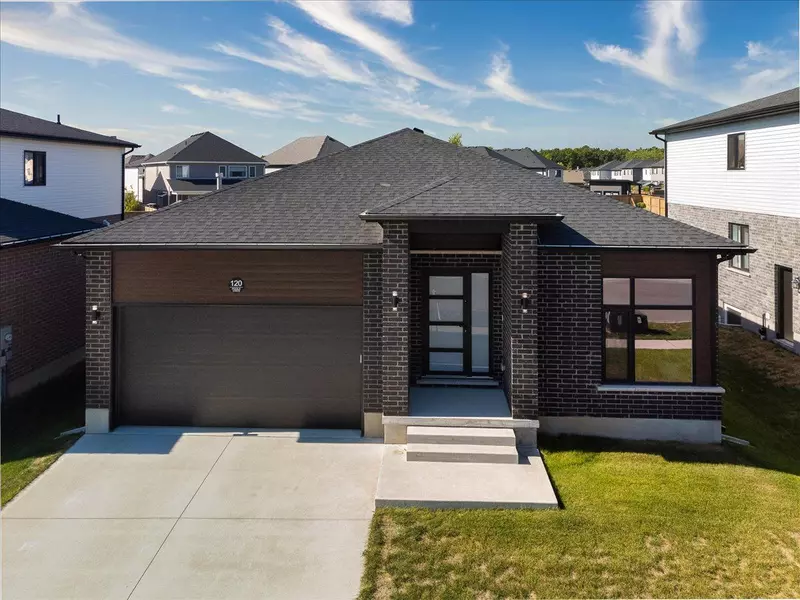 120 Poole CRES, Middlesex Centre, ON N0L 1R0