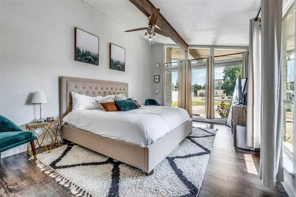 Dallas, TX 75219,4347 Dickason Avenue #110