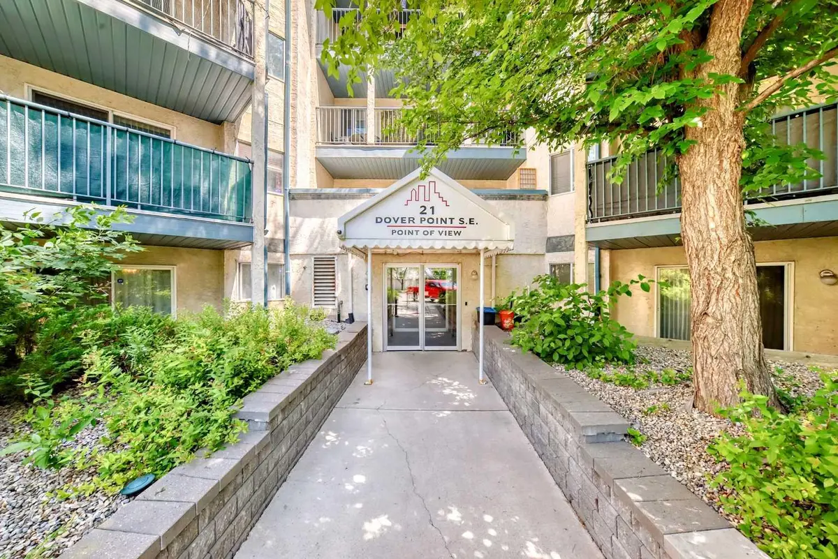 21 Dover PT SE #312, Calgary, AB T3B 3K4