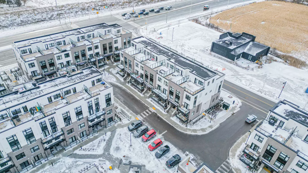 Milton, ON L9E 0J2,1589 Rose WAY #105