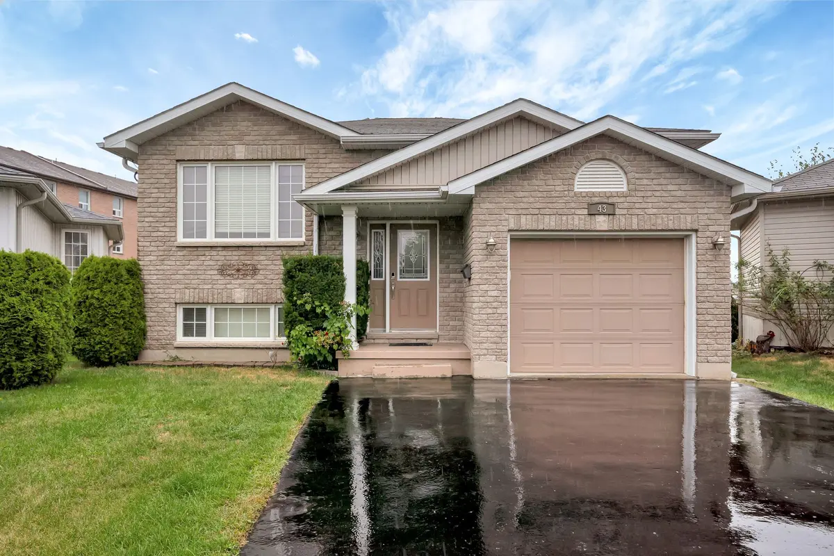 Belleville, ON K8N 5Z6,43 Follwell CRES