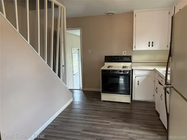 Warren, MI 48092,5873 Elmgrove AVE