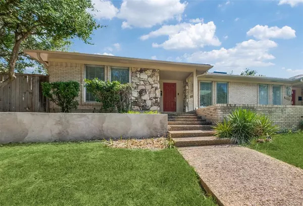 7434 Wellcrest Drive, Dallas, TX 75230