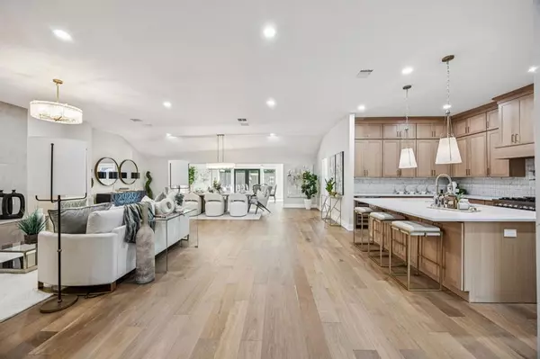 Dallas, TX 75244,4408 Forest Bend