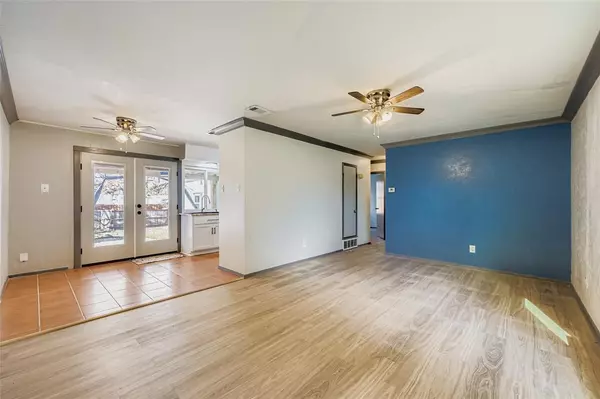 Dallas, TX 75217,7407 Gayglen Drive