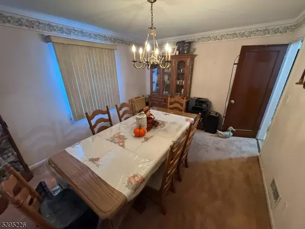 Totowa Boro, NJ 07512,95 Elizabeth Pl