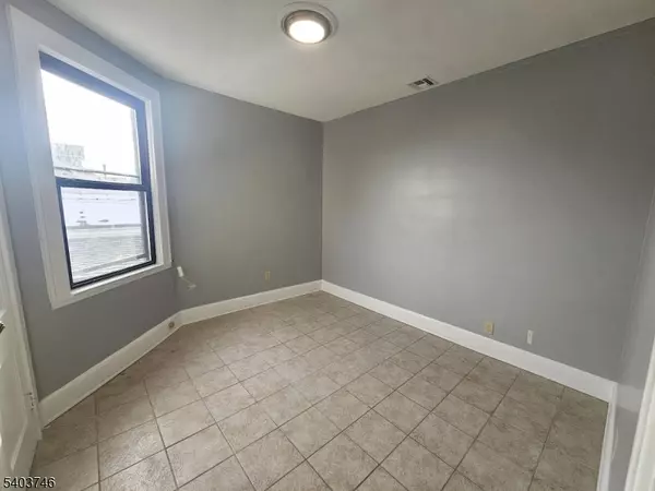 Clifton City, NJ 07013,155 Valley Rd