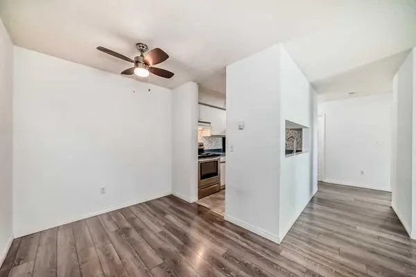 21 Dover PT SE #312, Calgary, AB T3B 3K4