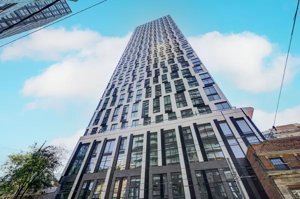 Toronto C08, ON M5B 0E6,252 Church ST #4206