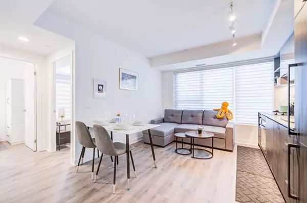 Toronto C08, ON M5B 0E6,252 Church ST #2006