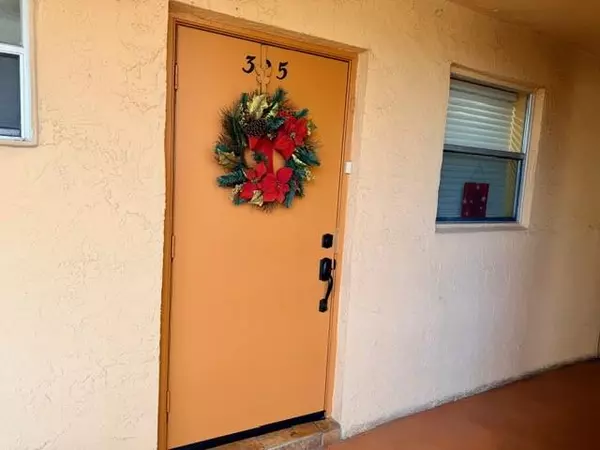 Tamarac, FL 33321,8390 LAGOS DE CAMPO BL #305