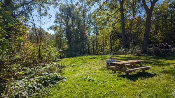 Clearview, ON L0M 1P0,7639 36/37 Nottawasaga Side Road