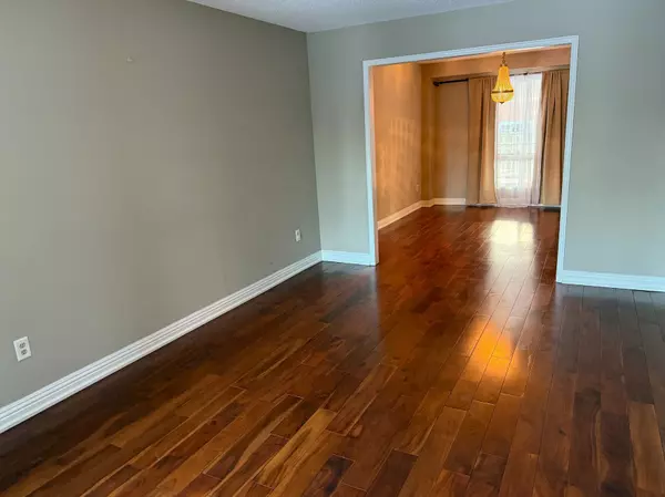 Mississauga, ON L5M 4J6,2636 Credit Valley RD