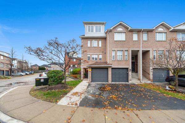 19 Spadina RD, Brampton, ON L6X 4X6