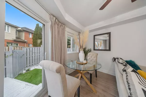 Brampton, ON L6X 4X6,19 Spadina RD