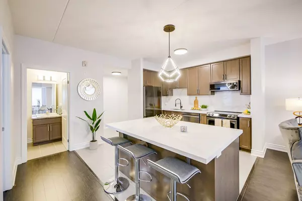 Milton, ON L9T 9A5,650 Sauve ST #115