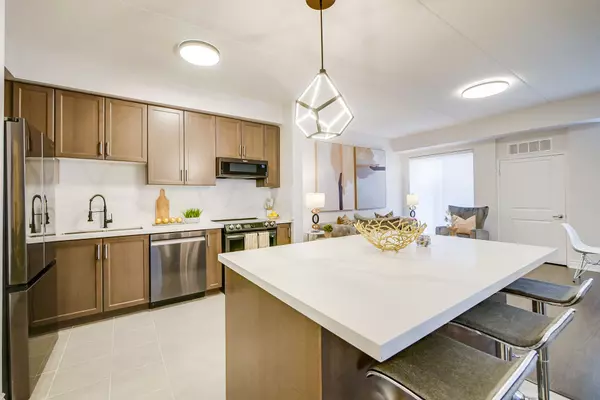 Milton, ON L9T 9A5,650 Sauve ST #115