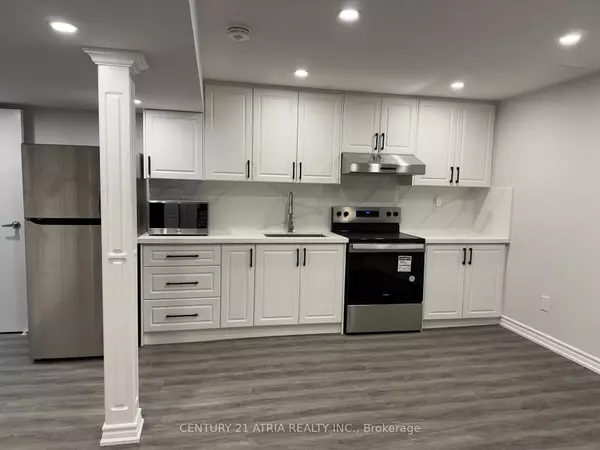 864 Cardington ST #Basement, Mississauga, ON L5V 1Z7