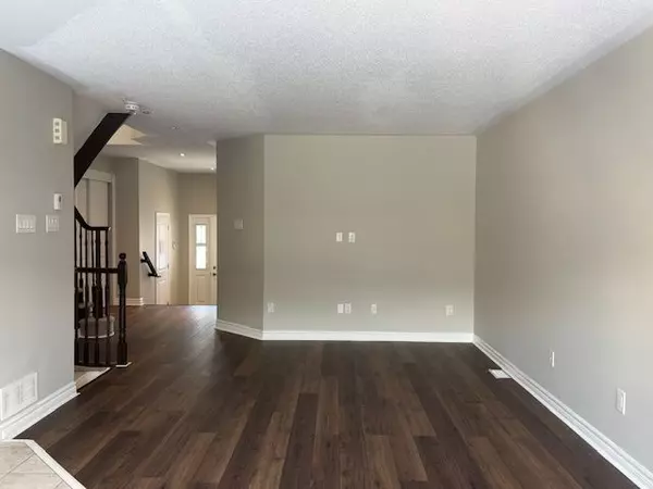 Kanata, ON K2T 0L1,29 Fallengale CRES W