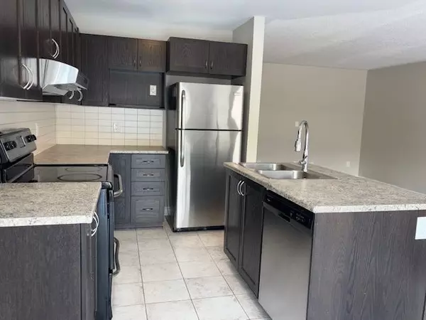 Kanata, ON K2T 0L1,29 Fallengale CRES W