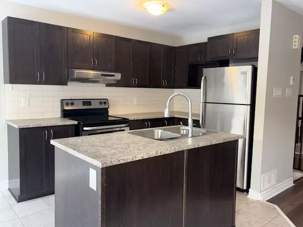 Kanata, ON K2T 0L1,29 Fallengale CRES W