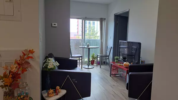 Waterloo, ON N2L 0H7,258B Sunview ST #282