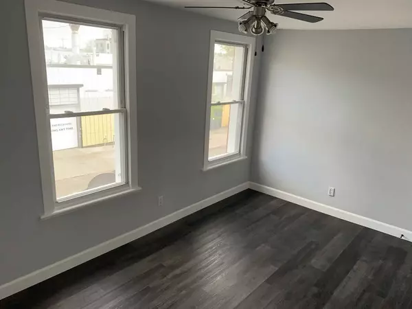 West Centre Town, ON K1R 6T6,85 Anderson ST