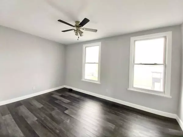 West Centre Town, ON K1R 6T6,85 Anderson ST