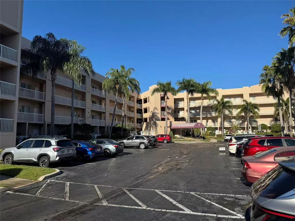 Fort Lauderdale, FL 33321,7755 Yardley Dr #104