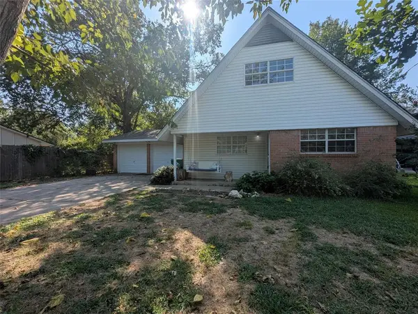 Denton, TX 76209,2924 Longfellow Lane