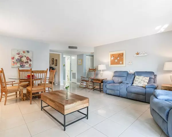 Lauderhill, FL 33313,4750 NW 22nd Ct #204