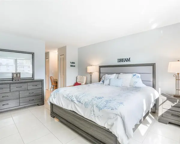 Lauderhill, FL 33313,4750 NW 22nd Ct #204