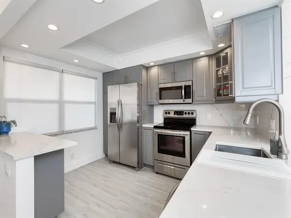 Coconut Creek, FL 33066,3004 Portofino Isle #B2