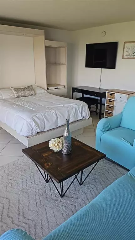 Fort Lauderdale, FL 33304,3000 E Sunrise Blvd