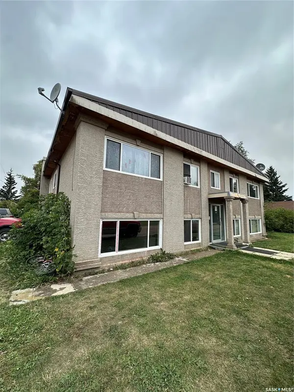 St. Walburg, SK S0M 0E2,113 3rd STREET E