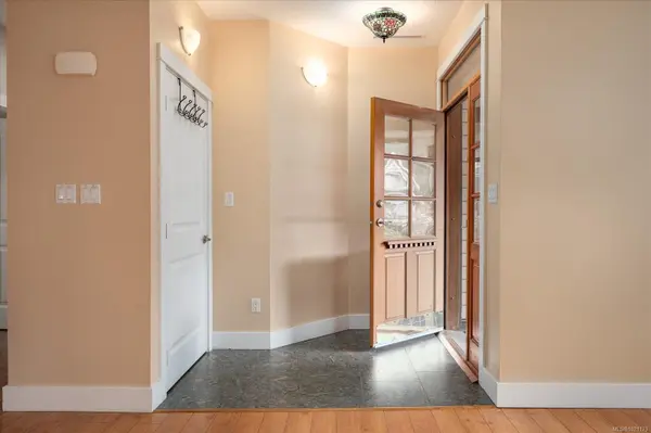 Ladysmith, BC V9G 1T6,310 Holland Creek Pl