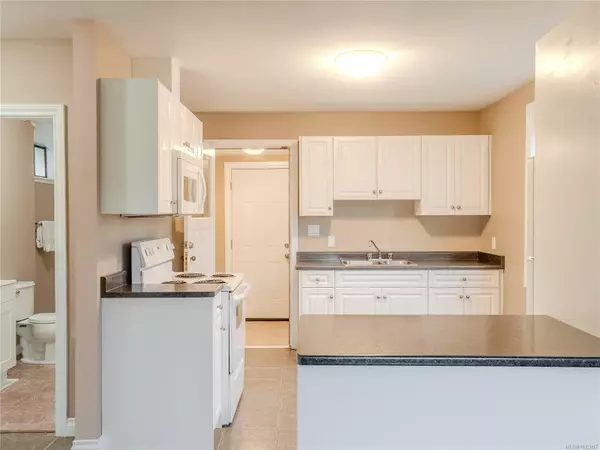 Nanaimo, BC V9S 5B5,1381 Discovery Ave