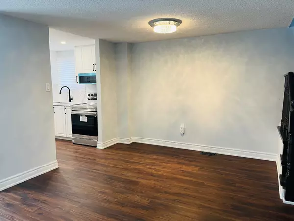 Barrie, ON L4M 5W6,221 Hickling TRL