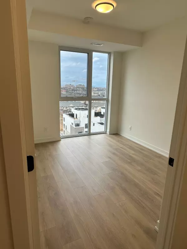 Oakville, ON L6H 7K4,345 Wheat Boom DR #910