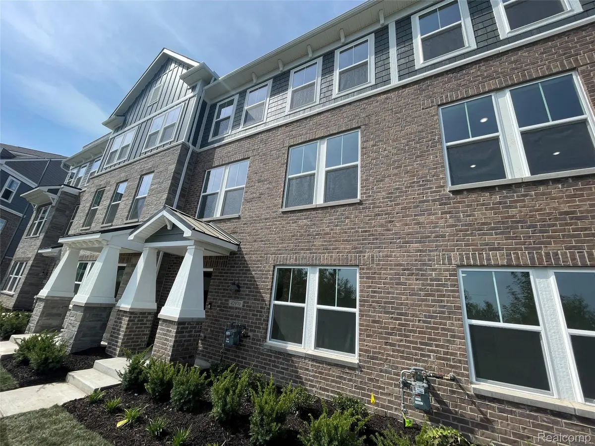 Novi, MI 48375,42921 Atwood AVE