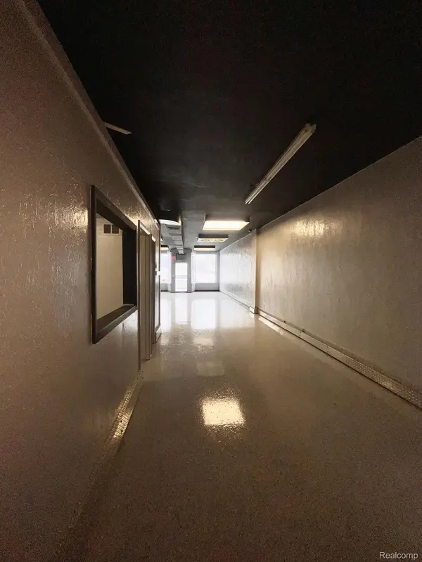 Flint, MI 48507,3612 FENTON RD