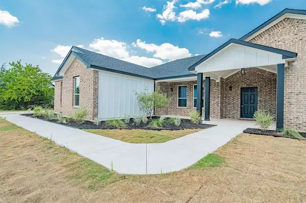 646 County Road 4109, Greenville, TX 75401