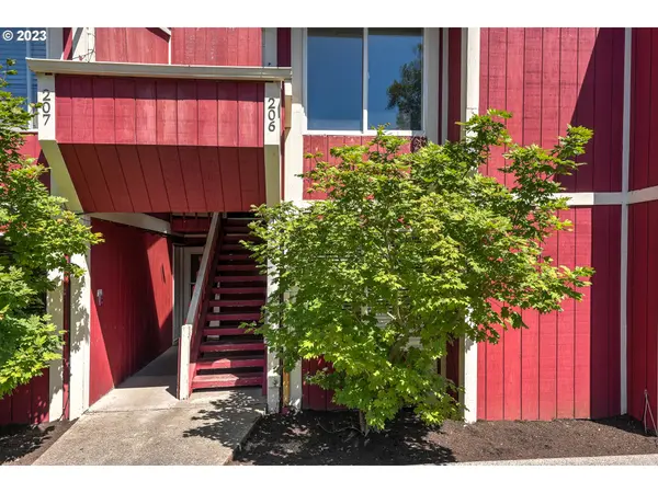 Hillsboro, OR 97123,1470 SE WALNUT ST #206