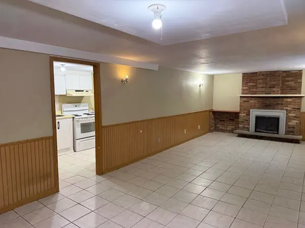 Aurora, ON L4G 1Z1,14 Richardson DR #Bsmt