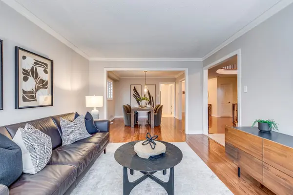 Oakville, ON L6H 4X1,2161 Grenville DR