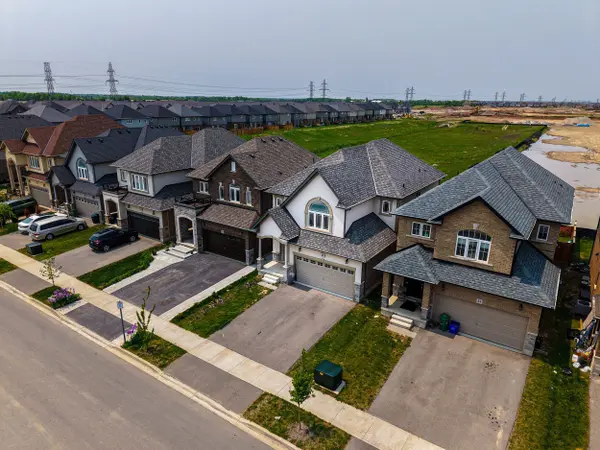 Hamilton, ON L0R 1P0,56 Rockledge DR